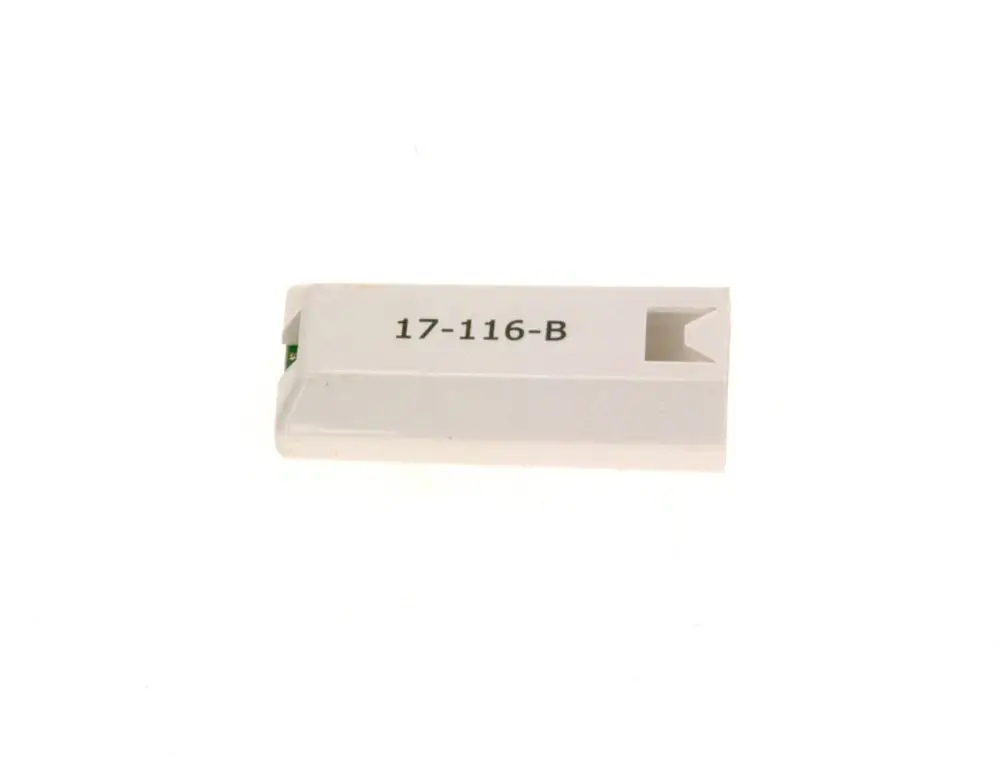 Weißes Bosch-Produktionsteil mit der Aufschrift "17-116-B", rechteckig geformt und an der Seite mit einer Aussparung.